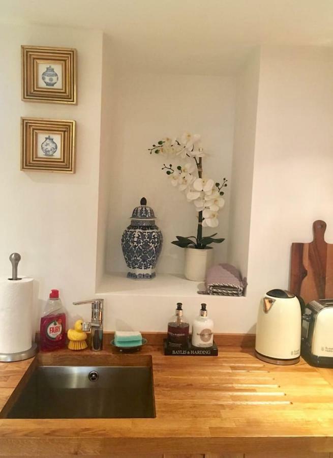 Beautiful 1Br Apartment In Historic St Aubin House 외부 사진