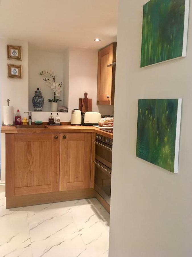 Beautiful 1Br Apartment In Historic St Aubin House 외부 사진