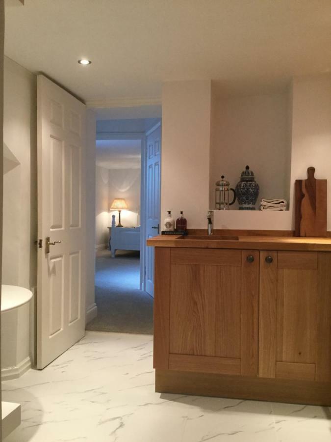 Beautiful 1Br Apartment In Historic St Aubin House 외부 사진