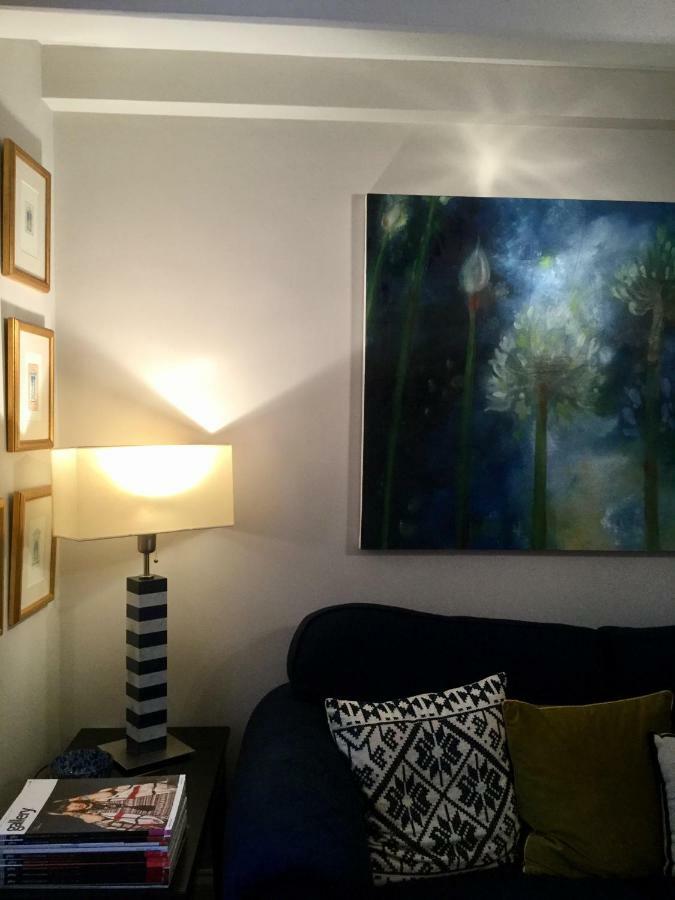 Beautiful 1Br Apartment In Historic St Aubin House 외부 사진