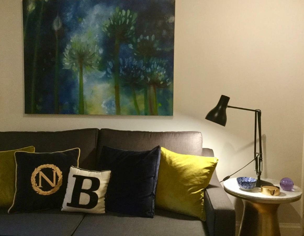 Beautiful 1Br Apartment In Historic St Aubin House 외부 사진